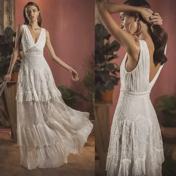 Шик V врата сватбени рокли 2020 Бохемски бохо апликирани дантелени булчински рокли Дължина на пода шифон сватбена рокля