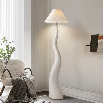 Nordic крем стил хол етаж лампа безшумен стил спалня проучване вертикална декорация висок клас осветление